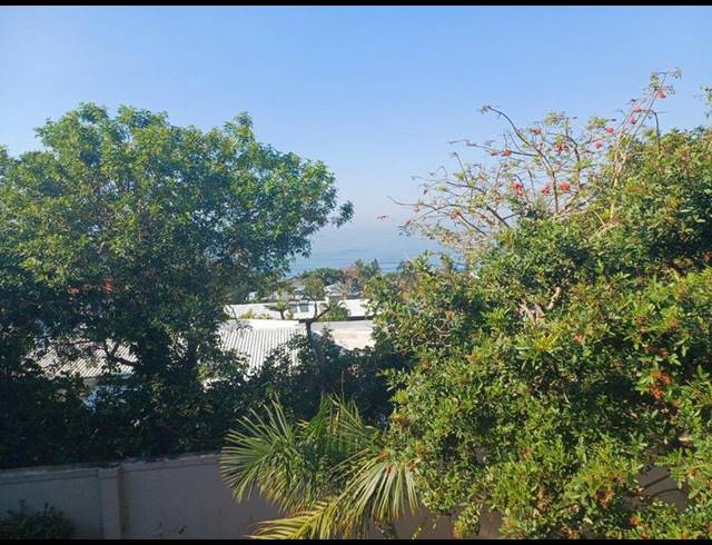 4 BEDROOM HOUSE FOR SALE IN BALLITO BAY